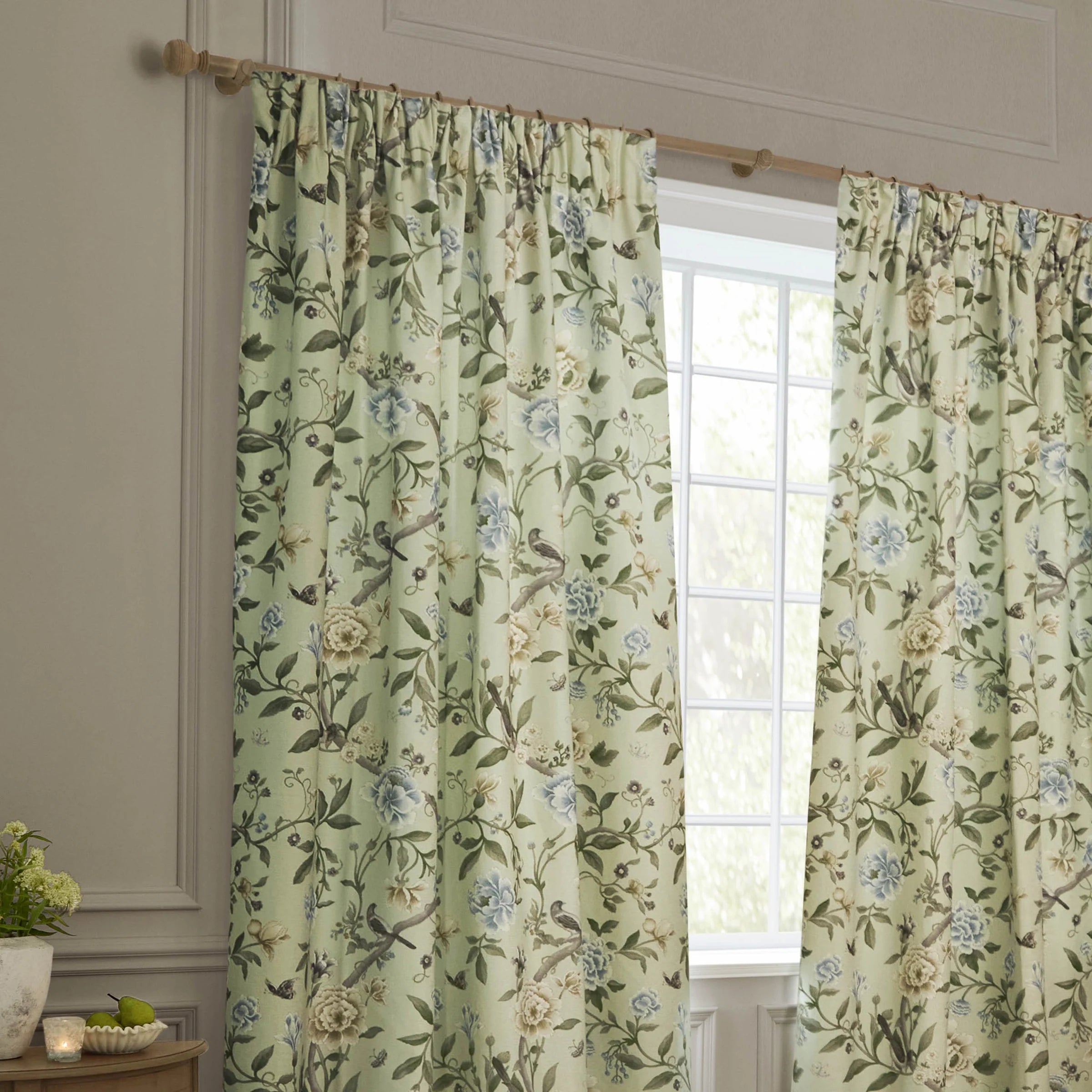 Tende a pieghe a matita in jacquard Brook Woodland - Lino
