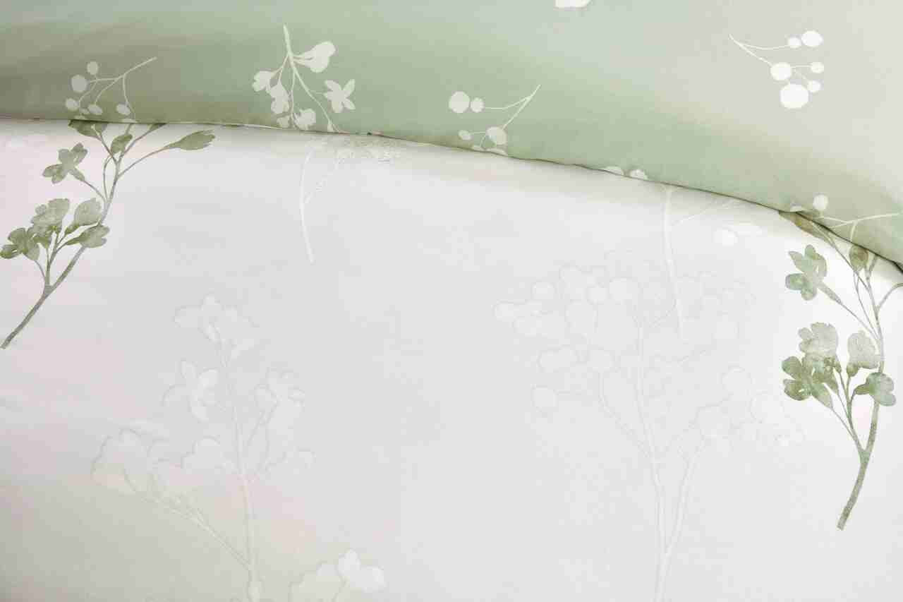 Shadow Stems Complete Duvet Set