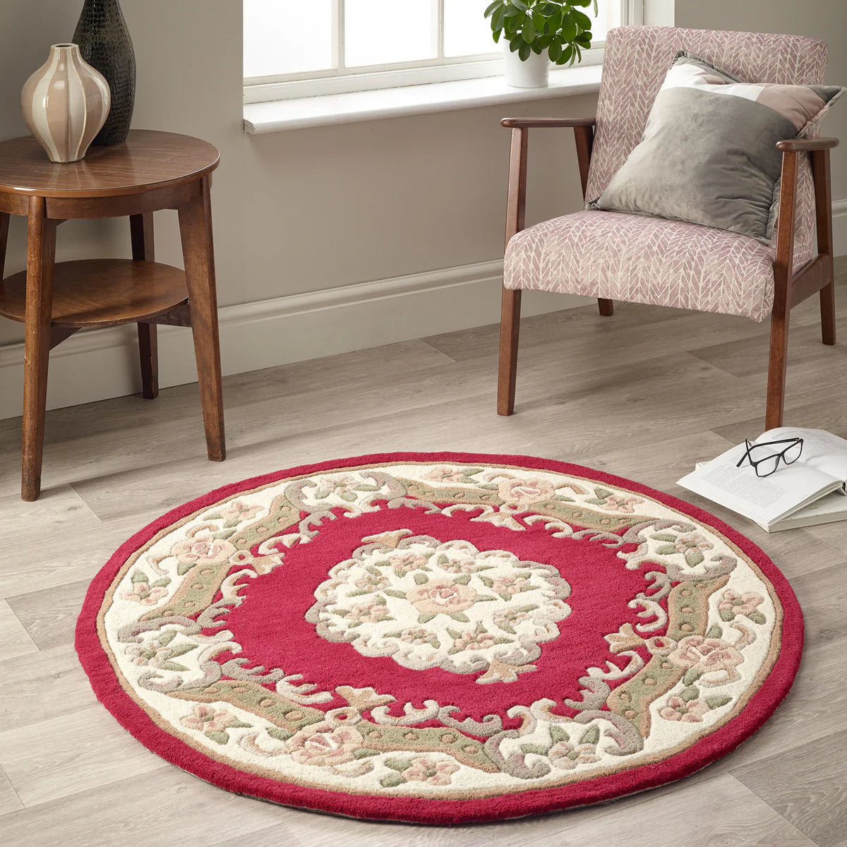 Vintage Motif - Red Cushioned Wool Rug