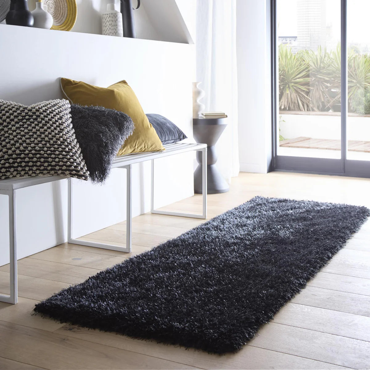 Origins Chicago Black Rug