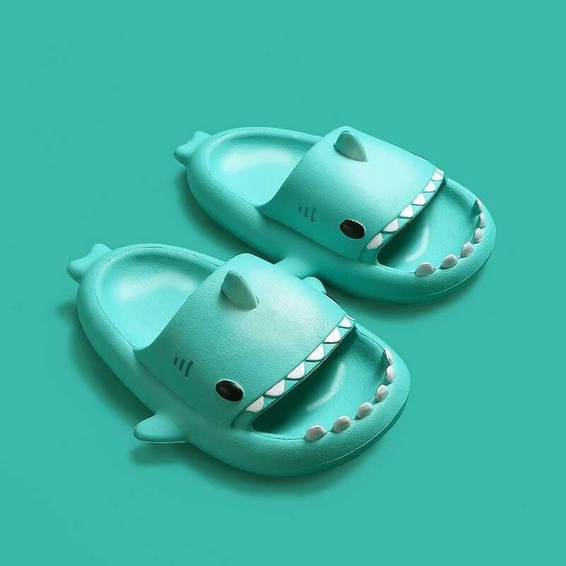 Chanclas antideslizantes con forma de tiburón para niños